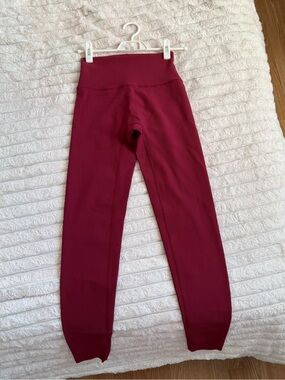 HOAKA Cherry Red Ribbed Leggings Size S - worn once
